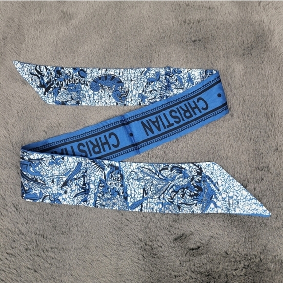 New Blue Chameleon Silk Skinny Scarf Twilly - Picture 2 of 7